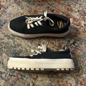 Toms Black and White Women's Sneakers